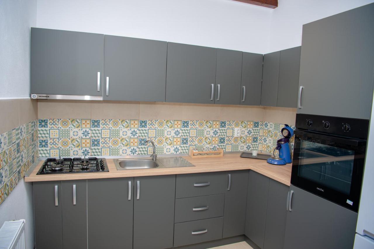Family House Pristol Apartment Luaran gambar