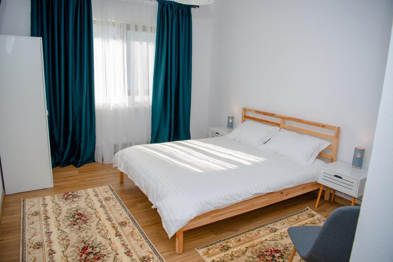 Family House Pristol Apartment Luaran gambar